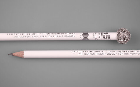 Glamour pencil white lacquered with silver imprint