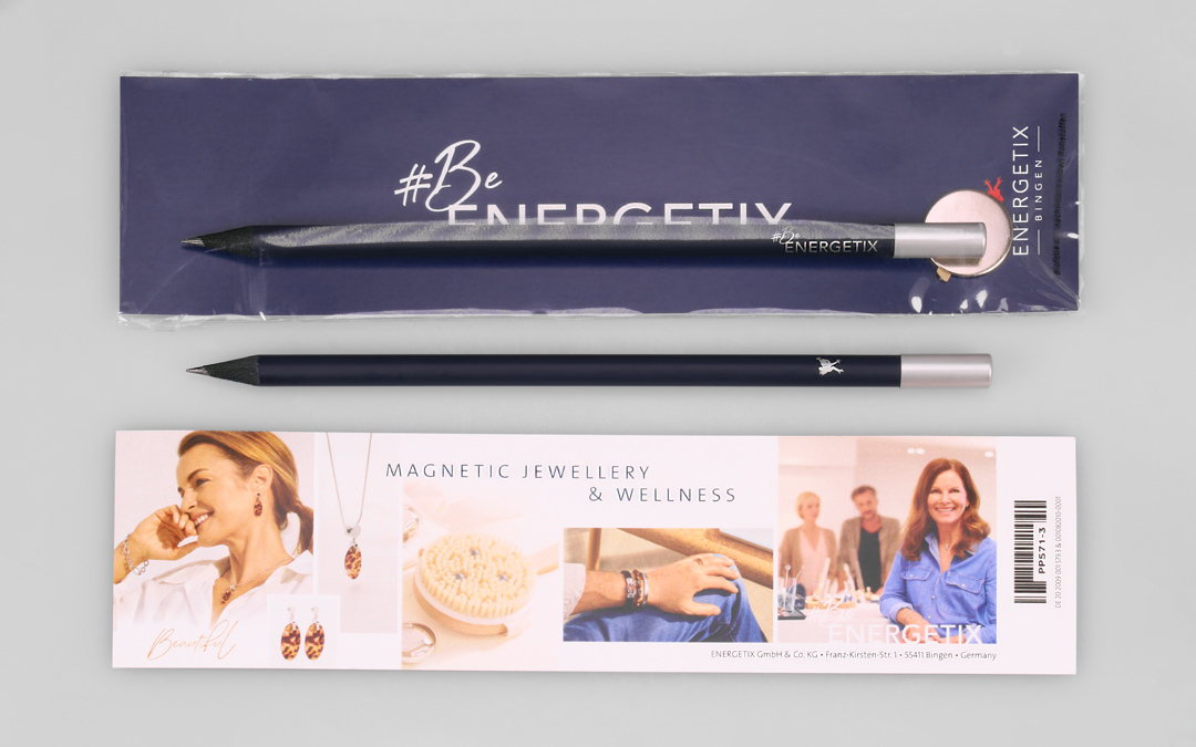 bookmark packaging with magnetic pencil with silver imprint