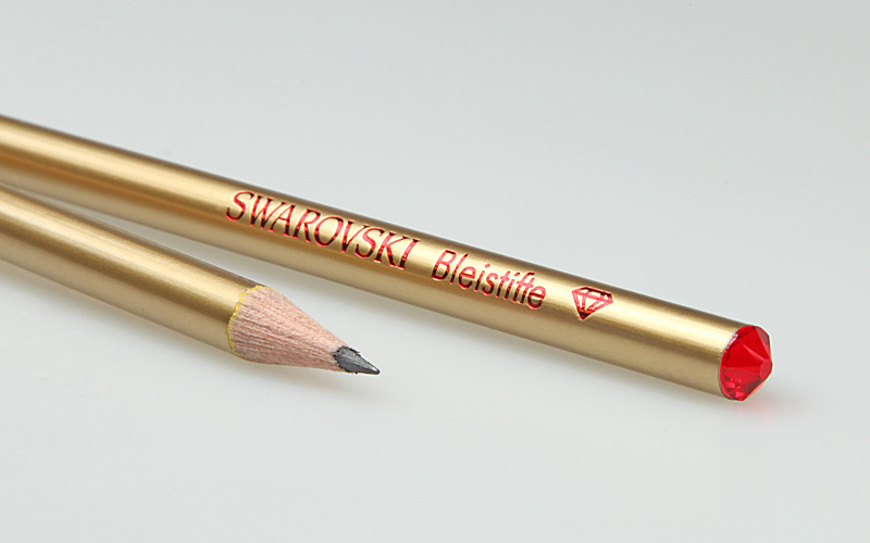 Swarovski Bleistift mit roter metallic Prägung