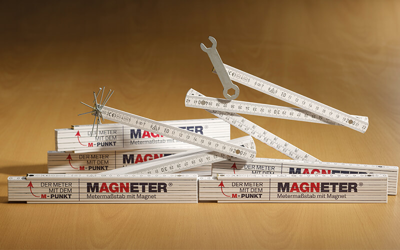 bunch of magnetic folding rules